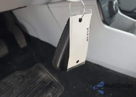 2022 Jeep Renegade Latitude 4X4 из США, поврежденный, VIN ZACNJDB19NPN90018